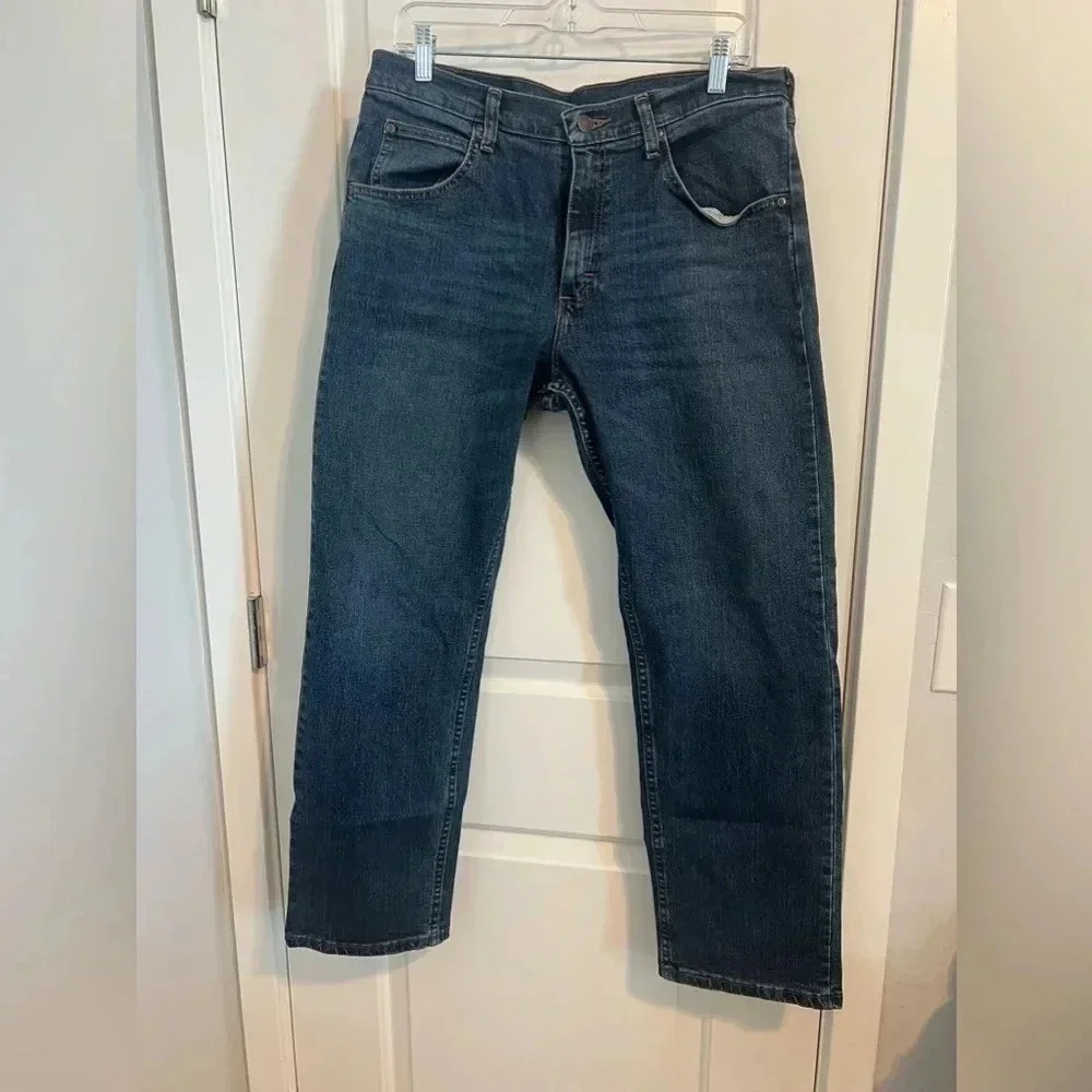 Wrangler men’s jeans 32
